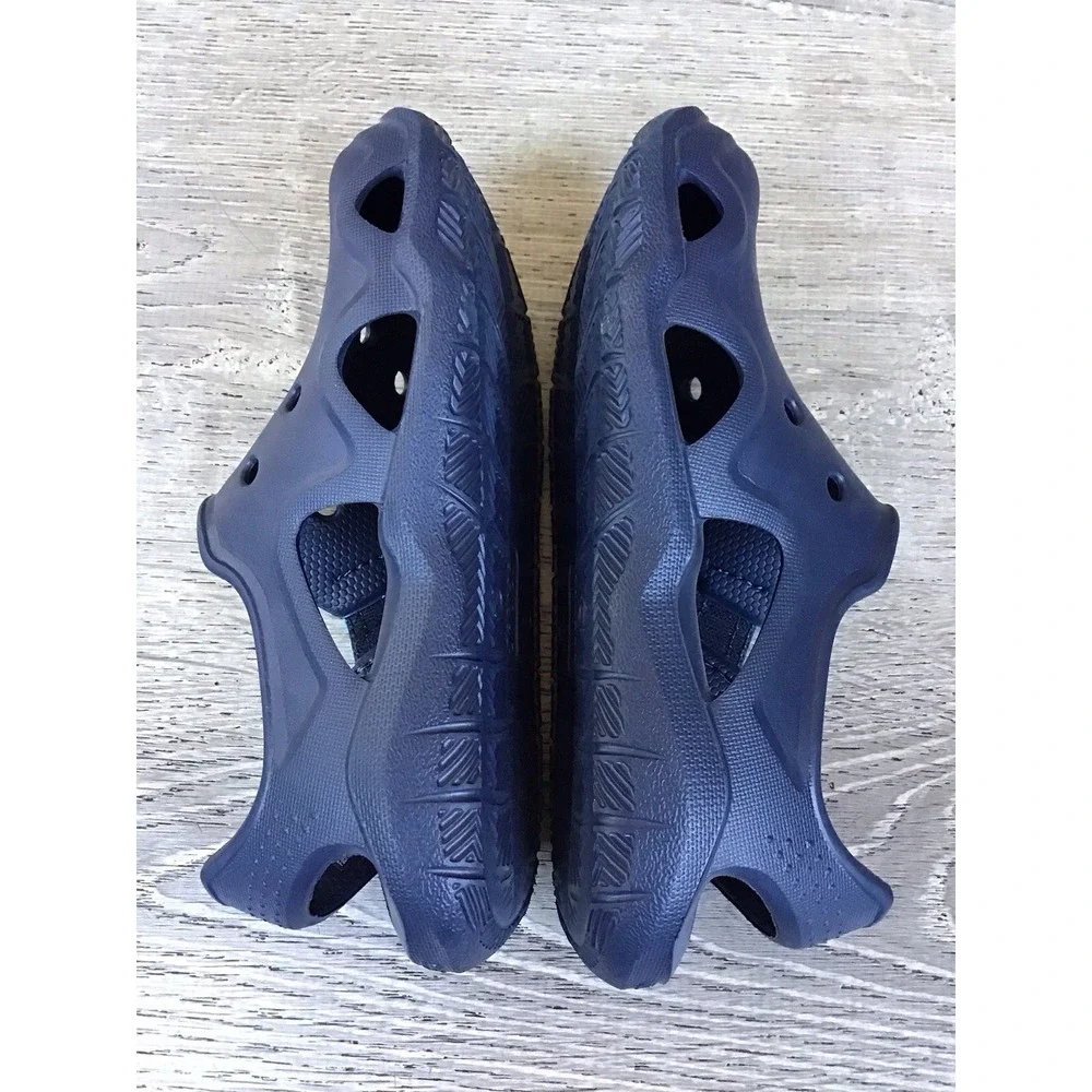 Crocs Swiftwater Wave K Kids Boys Size 1 J1 Navy Blue Water Shoes Sandals
